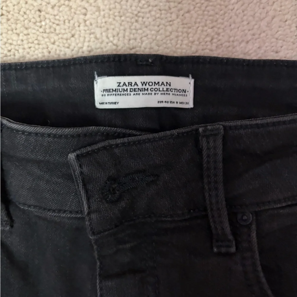 Zara Distressed Black Skinny Jeans - Picture 4 of 5